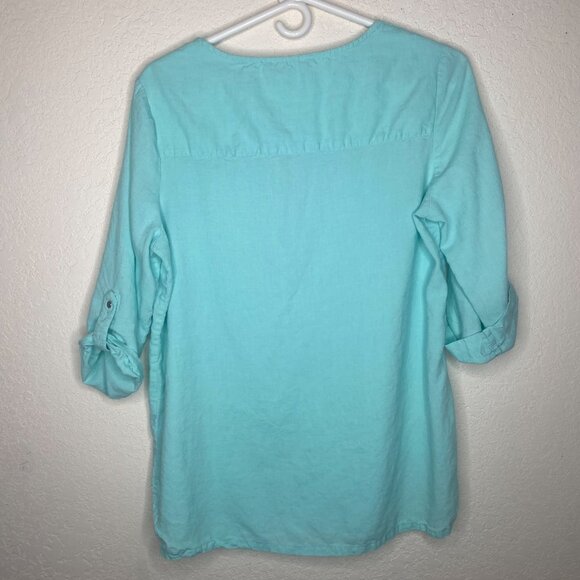 Emily Daniels Linen Blend Top Womens Size M Aqua Blue Roll Tab Sleeves Coastal B - Picture 2 of 13